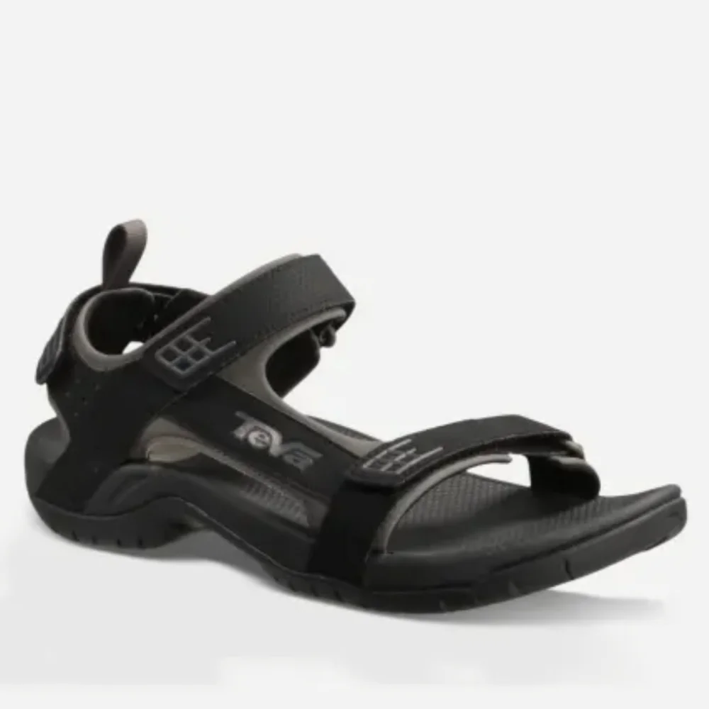 Teva Minam Sandals size 9